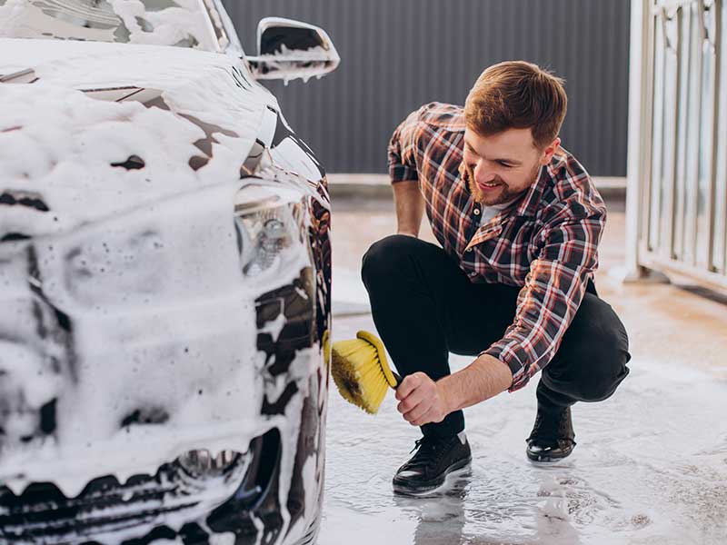 Oto Şampuanı Aracı Çizer Mi?